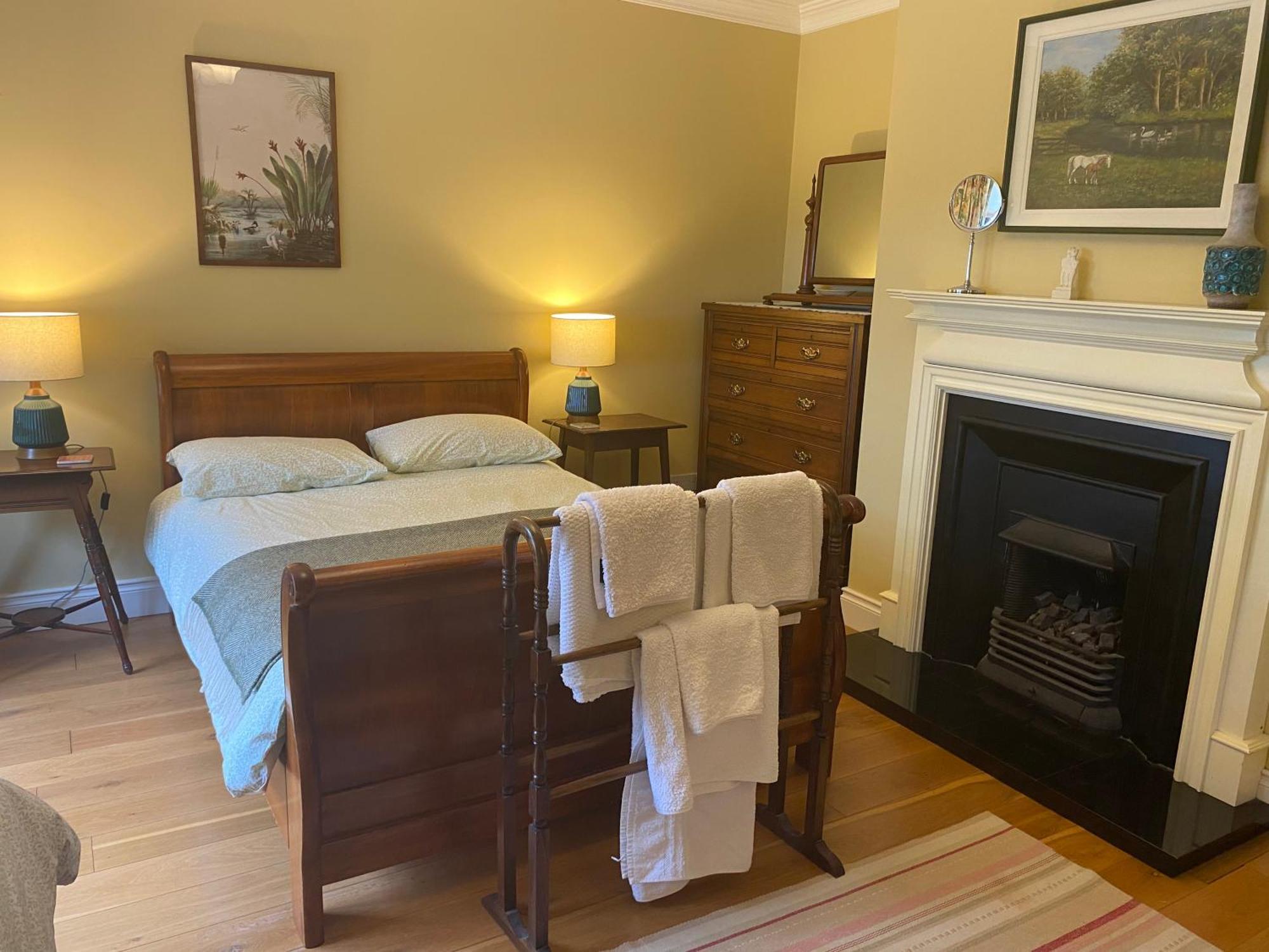 Croagh Patrick Lodge Apartment Westport Exterior foto
