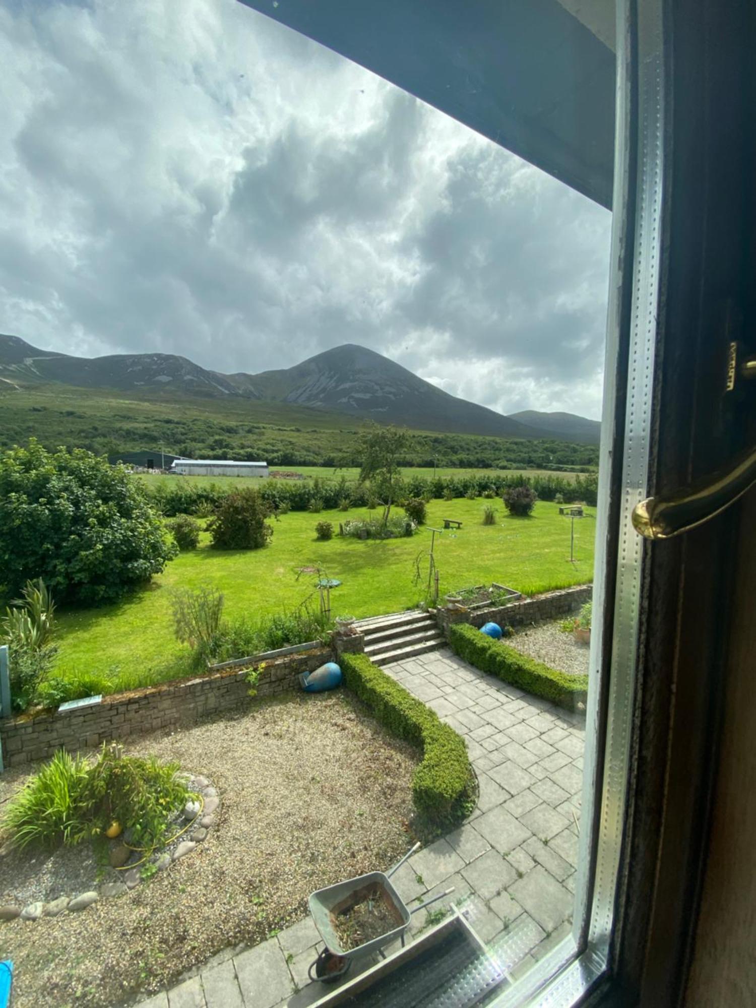 Croagh Patrick Lodge Apartment Westport Exterior foto